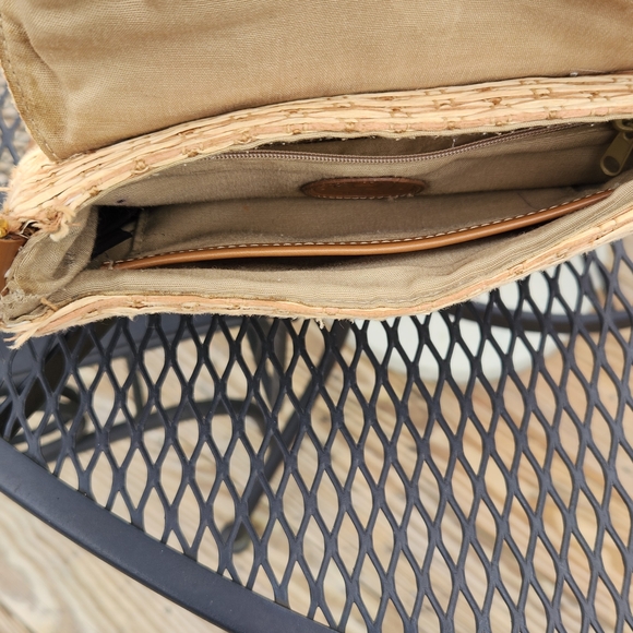 Vintage Etienne Aigner Natural Woven Shoulder Bag with Tan Leather Trim - Picture 5 of 7